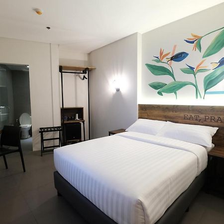 U Hotels Makati Makati City Cameră foto